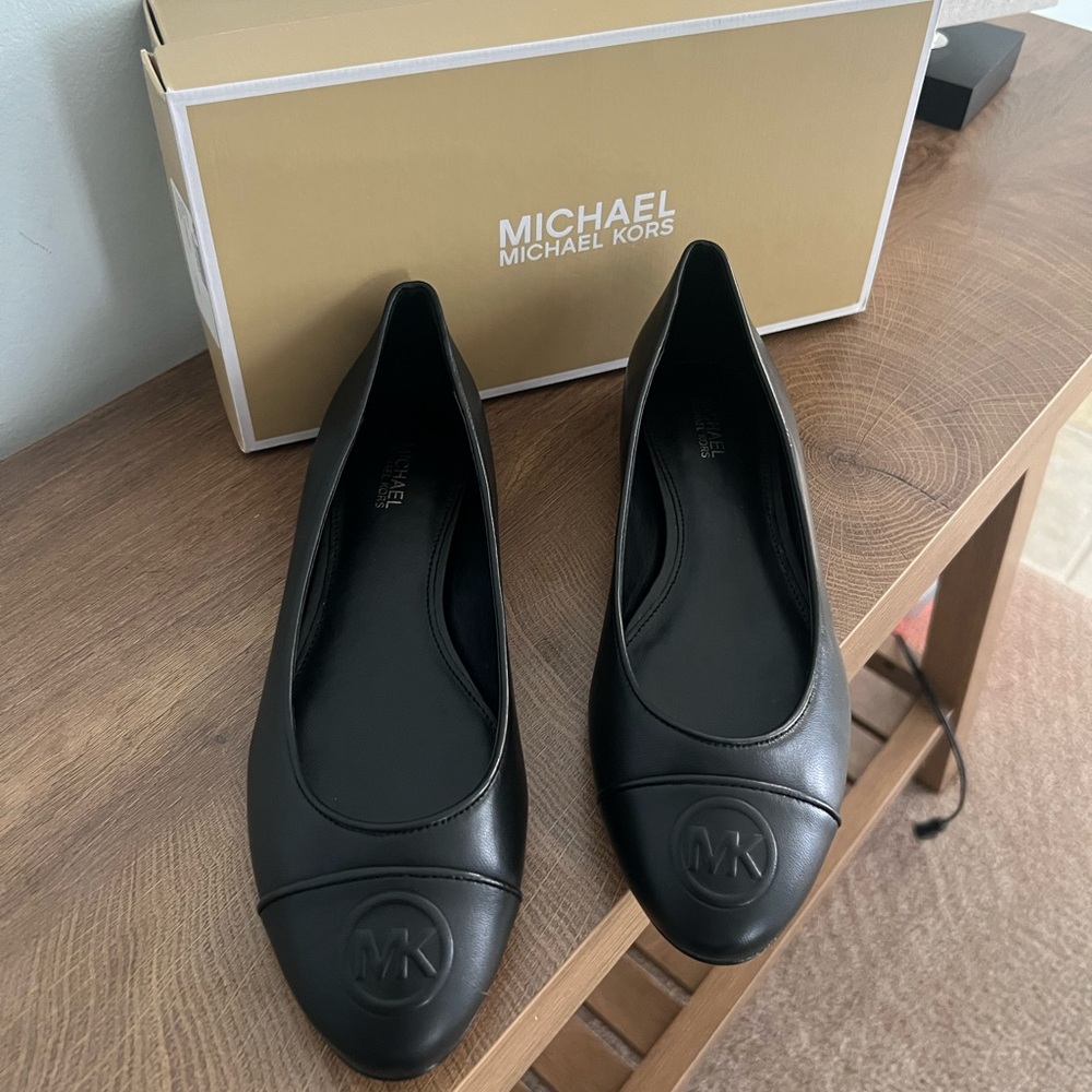 Michael Kors Elegant Black Ballet Flats Brand New